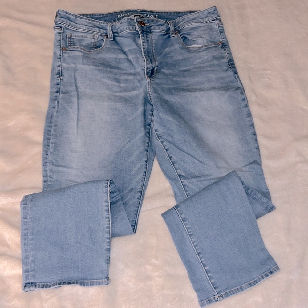 American Eagle Outfitters Light Blue Ankle Jeans
